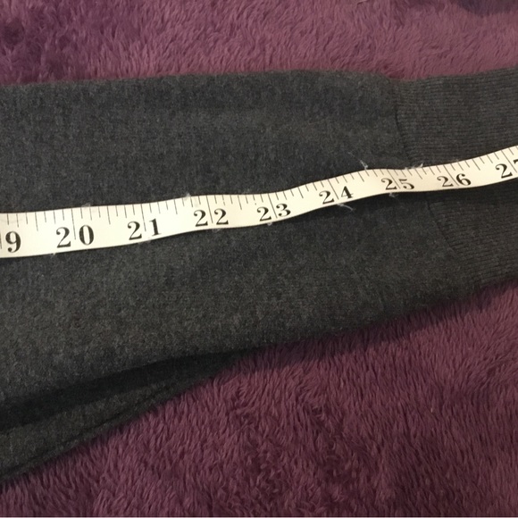 Charlotte Russe Adorable Grey & Black Sequin Long Sleeve Top - Picture 10 of 13